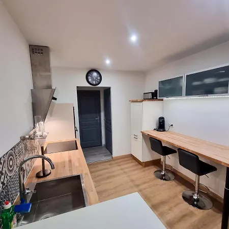 Maison 700M Du Centre-Ville Auxerre Buitenkant foto
