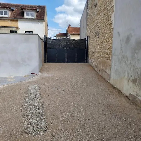 Maison 700M Du Centre-Ville Auxerre Buitenkant foto