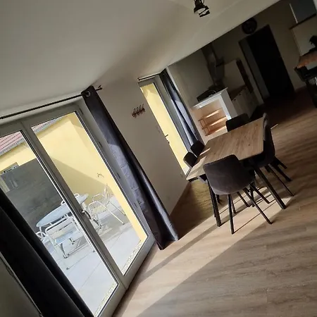 Maison 700M Du Centre-Ville Auxerre Buitenkant foto