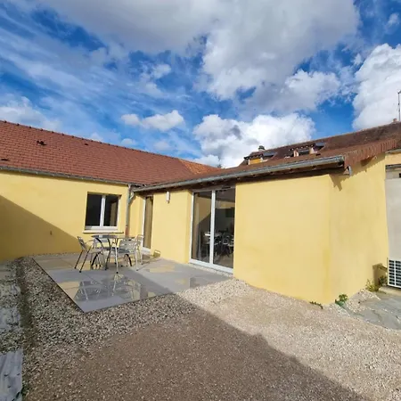 Maison 700M Du Centre-Ville Auxerre Buitenkant foto